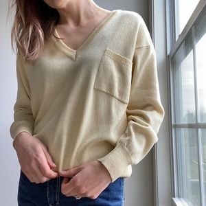 Vintage Liz Claiborne Pale Yellow V-Neck Sweater